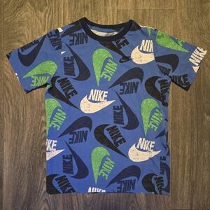 Nike Scattered Logo | Blue T-Shirt